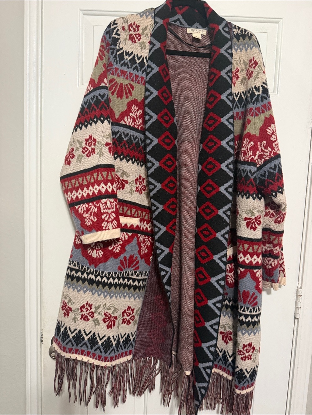 $135 torrid Red Cream & Blue Patterned Fringe Cardigan